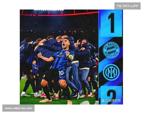 国米老将牵手球童入场,梅阿查南看台巨幅拼图致敬传奇 国米老将牵手球童入场,梅阿查南看台巨幅拼图致敬传奇